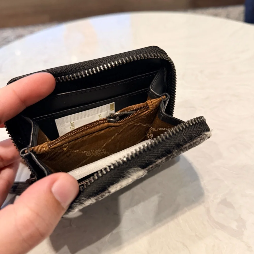 Wrangler Genuine Hair-On Cowhide Zip-Around Wallet Black - Picture 5 of 5